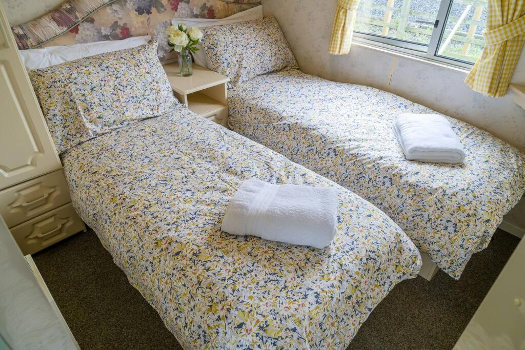 Wind In The Willows: Sleeps 4, Kitchen, Bathroom, Lounge, Wifi Napton on The Hill Екстериор снимка